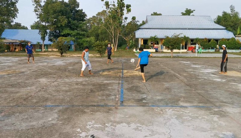 Senam Hingga Main Bola Jadi Aktivitas Pasien Isolasi Mandiri di Karimun