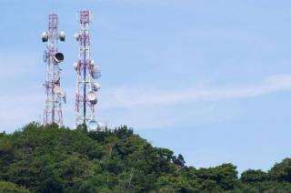 Telkomsel Pasang Repeater Penguat Sinyal Desa Panggak Darat dan Sei Besar di Lingga
