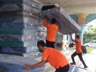 BPBD Distribusikan 100 Tempat Tidur ke Lokasi Baru Karantina Pasien Covid di Bintan