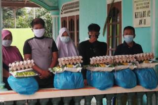 Warga Positif Corona di Kecamatan Mantang Bintan Dapat Bantuan Sembako