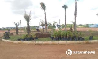 Tanaman Mewah Seharga Jutaan Hiasi Taman Perumahan Shimpony Land
