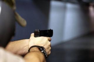 Polisi Beber Kronologi Timah Panas Tembus Perut Tersangka Pembacokan di Tanjungpinang