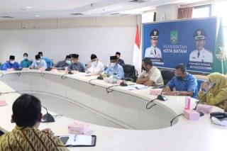 Dikunjungi DPRD Inhil, Sekda Jefridin Pamer Cara Batam Tangani Corona