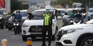 Polisi: Pakai Masker Harga Mati, Tidak Pakai Masker Bisa Mati