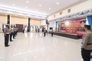 323 Personel Polda Kepulauan Riau Naik Pangkat