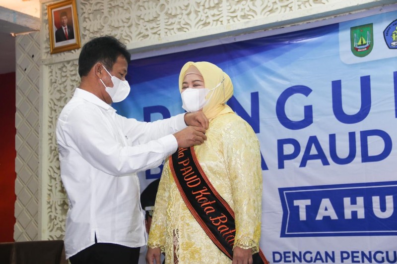 Bunda Paud Kota Batam Dikukuhkan, Marlin: Wujudkan Generasi Emas 2045