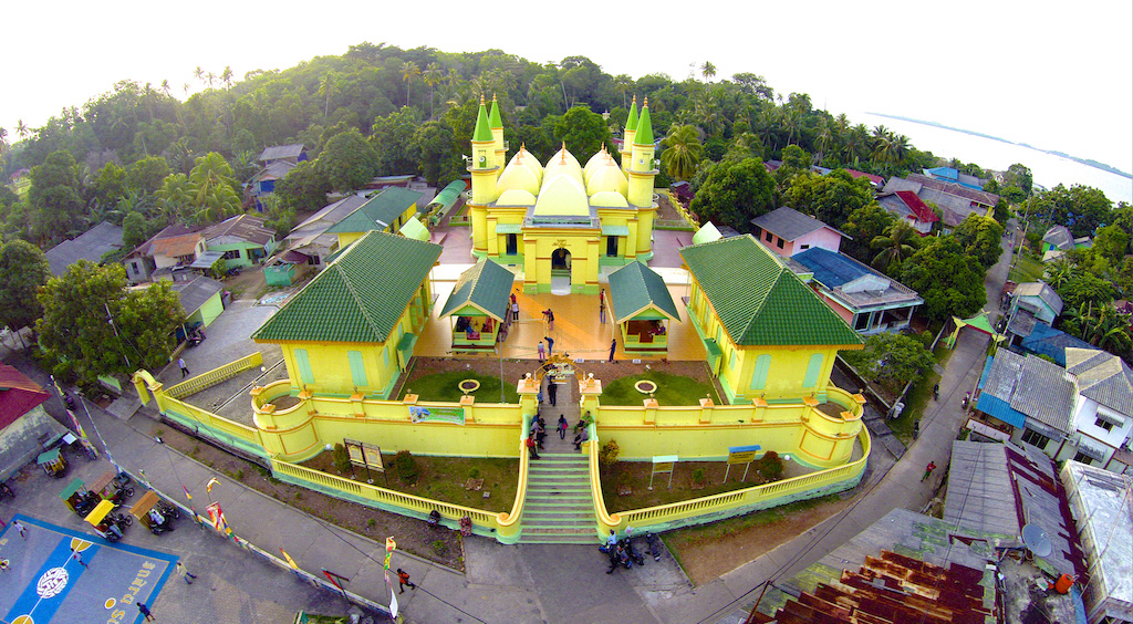 Masjid Raya Penyengat, Benarkah Terbuat dari Putih Telur?