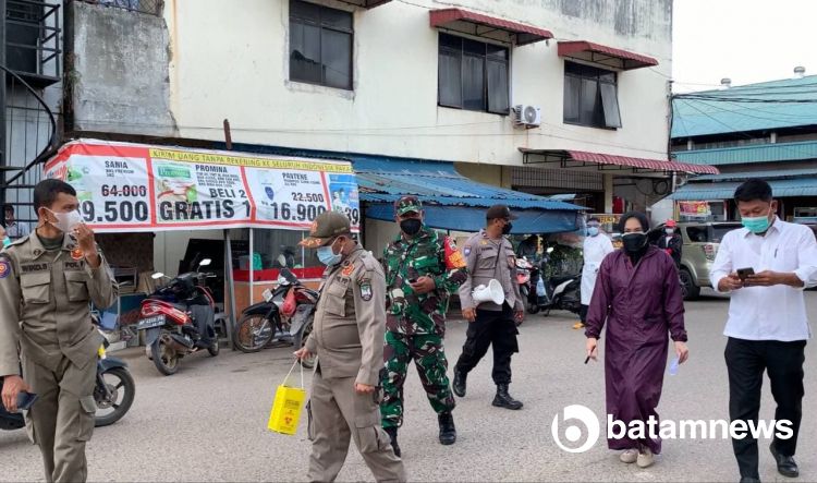 Pedagang dan Warga di Tiban Kaget, Tiba-tiba Didatangi Petugas Rapid Test