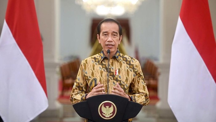 Jokowi: Covid di Jawa Mulai Melandai tapi Gantian di Luar Jawa Naik
