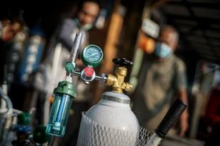 Aunur Rafiq Pastikan Ketersediaan Tabung Oksigen di Karimun Aman