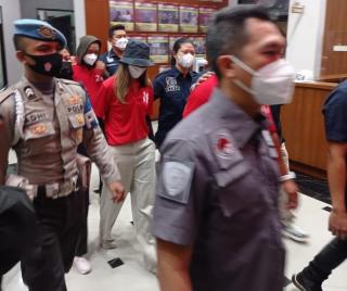 Nia Ramadhani dan Ardi Bakrie Dikawal Polisi Bersenjata, Kuasa Hukum: Berlebihan!