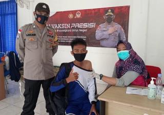 Nasi Kapau Polres Bintan Vaksinasi 113 Pelajar Wilayah Pesisir