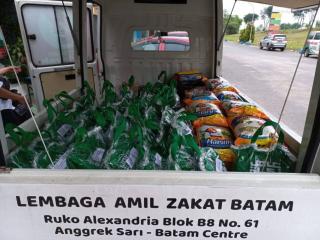 LAZ Batam Bergerak Bantu Sembako untuk Pasien Isoman