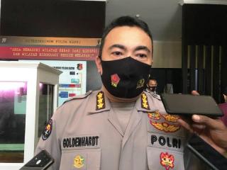 PPKM Darurat: Polda Kepri Salurkan Bantuan 2,5 Ton Beras untuk Warga