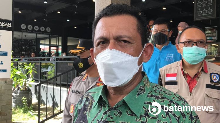 PPKM Level 4 Diperpanjang Lagi? Ini Kata Gubernur Ansar Ahmad