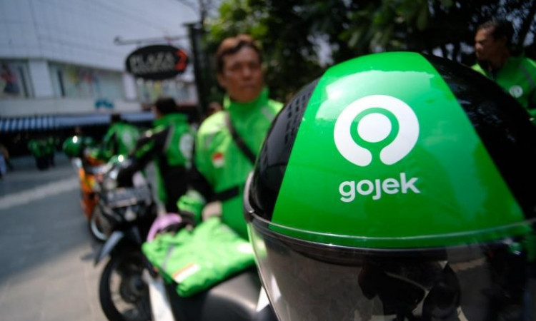 Ratusan Ribu Driver Gojek Dapat Bantuan Sembako Rp 25 Miliar