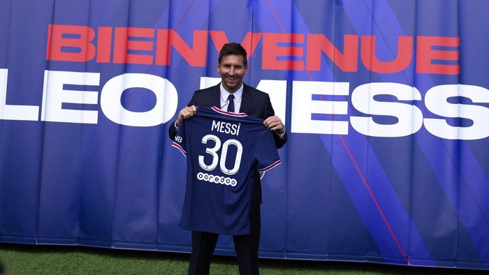 Gaji Gila Messi di PSG: Bisa Beli Yamaha Nmax Tiap 15 Menit, Sehari Dapat New Vellfire