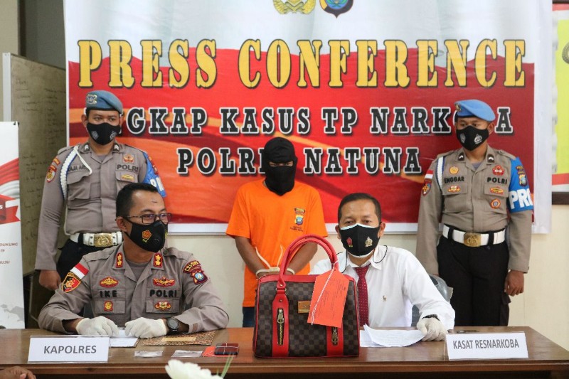 Pengedar Narkoba di Natuna Diciduk Polisi, Dua Paket Sabu Jadi Barang Bukti