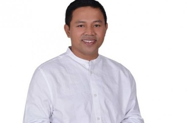 Anggota DPR RI Abdul Wahid Janji Bantu Atasi Persoalan Listrik di Lingga