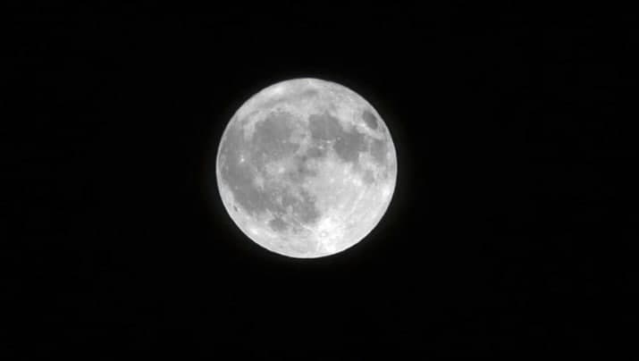 Akhir Pekan Ini Ada Fenomena Alam Blue Moon, Apa itu?