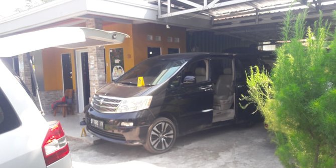 Ibu dan Anak Tewas Misterius di Mobil Alphard