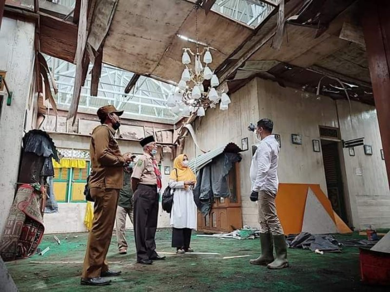 Bupati Meranti Janji Rehab Interior Gedung LAM di Rangsang Barat Tahun 2022