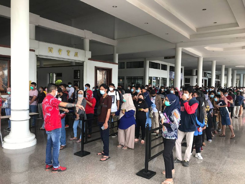 Warga Batam Minta Libur 2 Hari Usai Divaksin Moderna, Khawatir Efek Samping