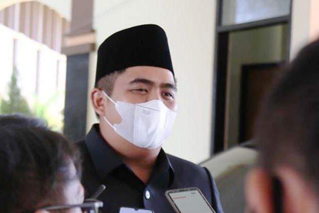 Plt Bupati Bintan Minta Penegak Hukum Selidiki Lelang Online Pulau Tambelan