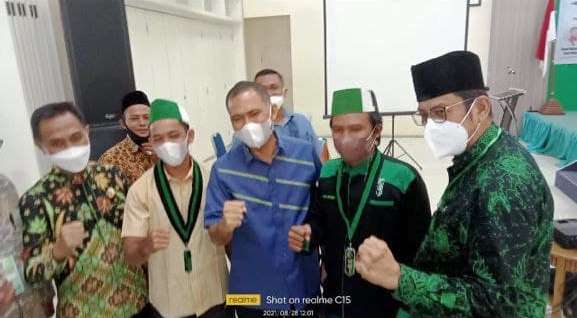 Pesan Surya Makmur ke Amsakar yang Terpilih Jadi Ketum KAHMI Batam