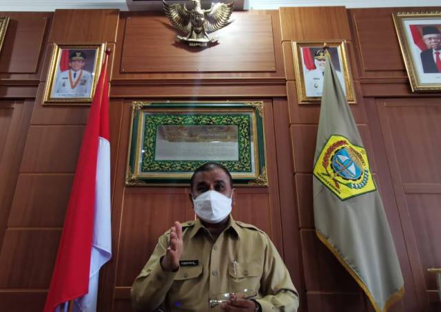 Bupati Rafiq Ungkap Alasan Ogah Rumahkan Pegawai Honorer Karimun