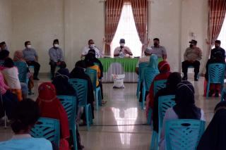 Bupati Apri Prihatin Masih Ada Warga Bintan yang Tak Percaya Covid