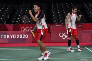 Greysia Polii Jadi Pebulutangkis Ganda Putri Tertua Peraih Medali Emas Olimpiade