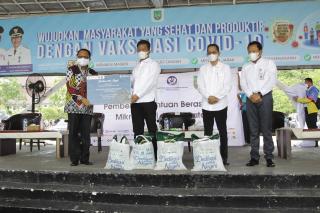 Pemko Batam Terima Bantuan 8.000 Paket Beras untuk Warga