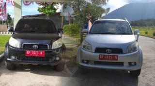 Tak Hanya Tunggak Pajak, Mobil Dinas Dua Kadis di Natuna Juga Punya Nopol Sama