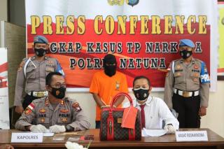 Pengedar Narkoba di Natuna Diciduk Polisi, Dua Paket Sabu Jadi Barang Bukti