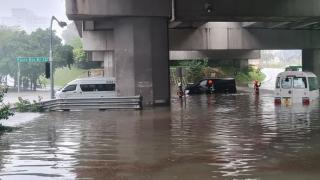 Banjir Landa Singapura, 13 Kendaraan Terjebak di Pasir Ris