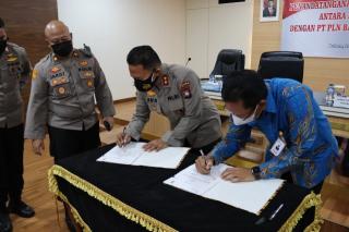 PLN Batam-Polda Kepri Teken MoU Pengamanan Instalasi dan Aset Ketenagalistrikan