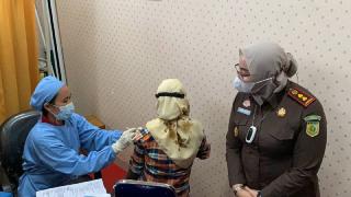 Vaksinasi Covid-19 di Kantor Kejari Karimun Sediakan 2 Ribu Dosis bagi Warga