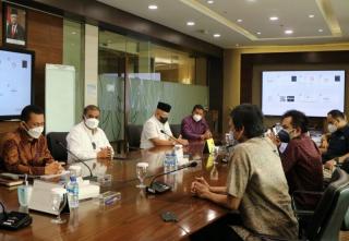 Ansar Ahmad Sambangi PT SMI Cari Dukungan Anggaran Pembangunan di Kepri