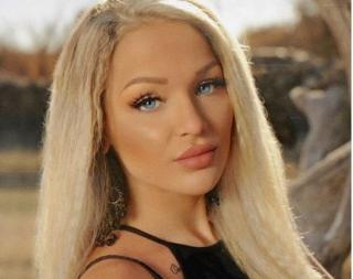 Penampilan Terlalu Seksi, Seorang Influencer Diusir dari Mal Dubai