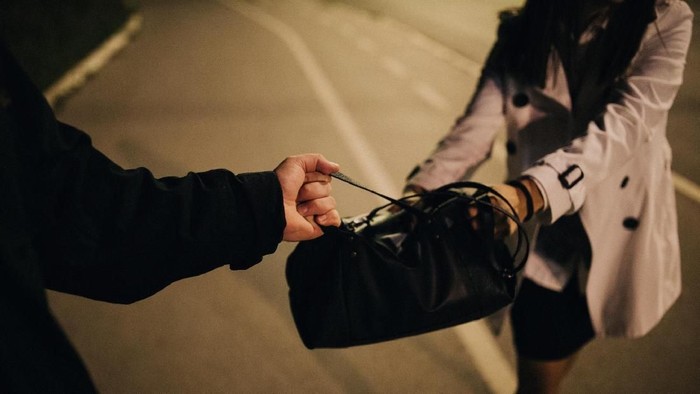Kisah Pasutri Batam Bikin Drama Penjambretan, Gelapkan Uang Rp105 Juta