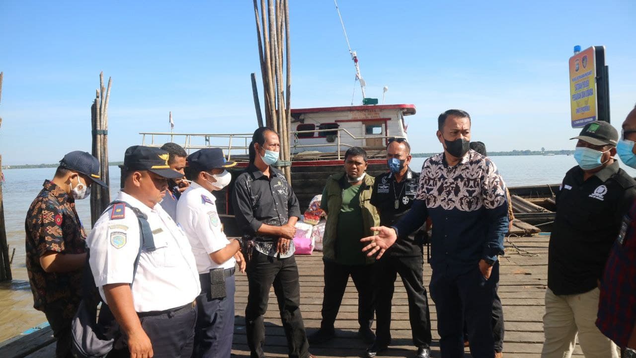 DPRD Meranti Khawatir Dermaga Polair Ambruk Dipakai Aktivitas Penumpang Ferry