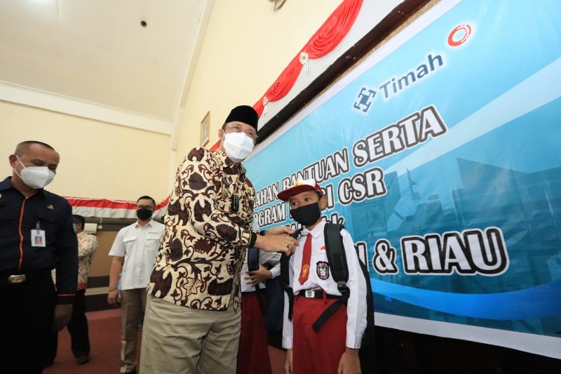 CSR PT Timah Bantu Pelajar hingga Tambatan Perahu di Karimun