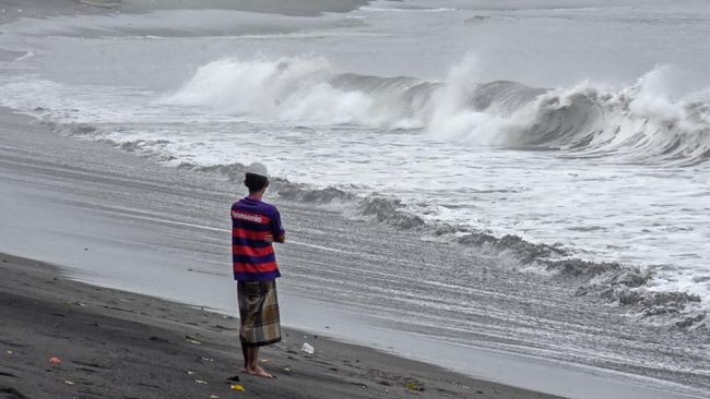 Basarnas Ingatkan Nelayan Kepri Waspadai Cuaca Ekstrem