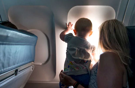 Insiden Pintu Darurat, Kemenhub Beberkan Alasan Anak-anak Bisa Naik Pesawat