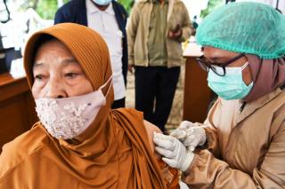 Lebih 50 Ribu Lansia di Pekanbaru Belum Divaksin Covid-19