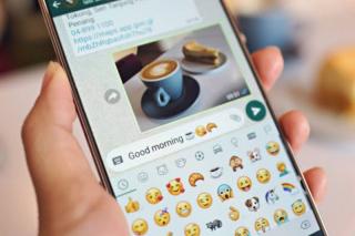 Tips Mudah Membaca Pesan WhatsApp Tanpa Ketahuan