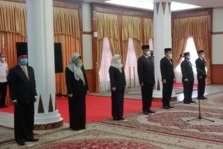 Gubernur Lantik Enam Pejabat Eselon II Pemprov Kepri Hasil Seleksi JPTP