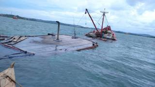 Kapal Muatan Semen Tenggelam di Perairan Batuampar, 2 ABK Dilaporkan Hilang