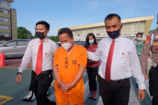 Polda Riau Tahan Kepala Dinkes Meranti Tersangka Korupsi Alat Rapid Test